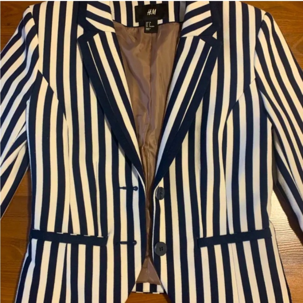 H&M blazer - Picture 2 of 2
